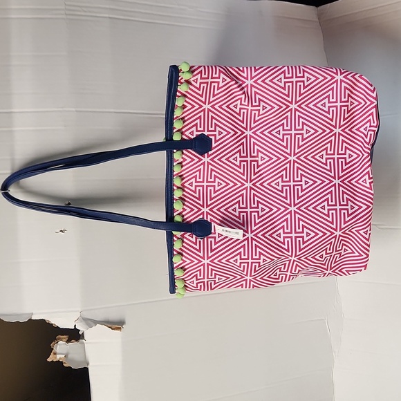 NWT Clinique Abstract Large Tote 17" x 15" - Picture 1 of 6